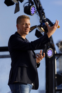 Autokino-Show mit Tobias Beck in Bonn