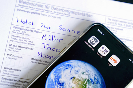 Symbolfoto Digitaler Hotel Check-In