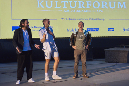 Open-Air-Kinopremiere 'Die Känguru-Chroniken Reloaded 3D' in Berlin