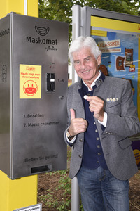 Präsentation des ersten Maskenautomaten in München