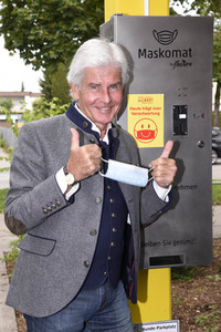 Präsentation des ersten Maskenautomaten in München