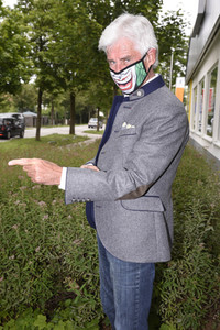 Präsentation des ersten Maskenautomaten in München