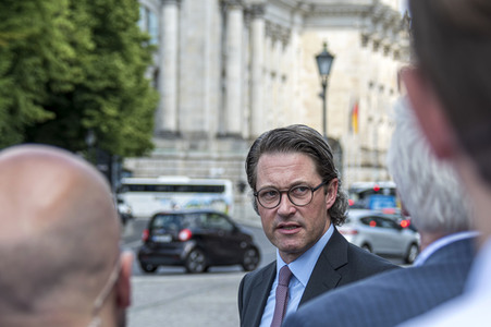 Bus-Sternfahrt in Berlin