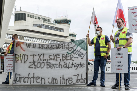 Protest des Flughafen-Bodenpersonals in Berlin