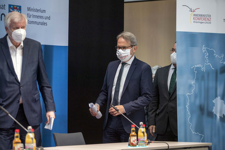 Pressekonferenz zur Innenministerkonferenz Thüringen 2020 in Erfurt