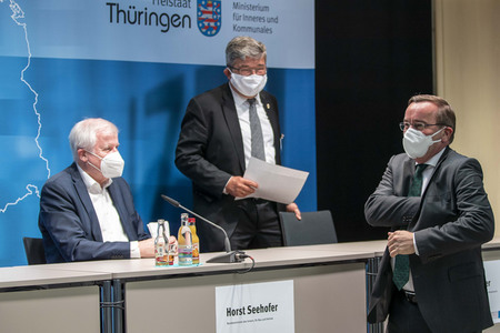 Pressekonferenz zur Innenministerkonferenz Thüringen 2020 in Erfurt