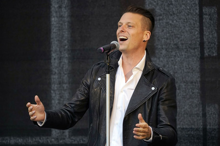 Picknickkonzert mit Billy Andrews / The Dark Tenor & Trio Ensemble in Werder