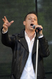 Picknickkonzert mit Billy Andrews / The Dark Tenor & Trio Ensemble in Werder