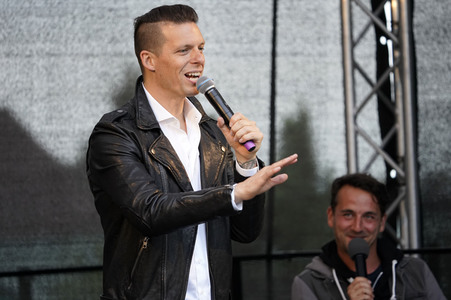 Picknickkonzert mit Billy Andrews / The Dark Tenor & Trio Ensemble in Werder