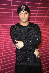 Julian F.M. Stoeckel & Friends im Selfie-Museum The Wow Gallery in Berlin