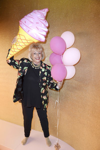 Julian F.M. Stoeckel & Friends im Selfie-Museum The Wow Gallery in Berlin