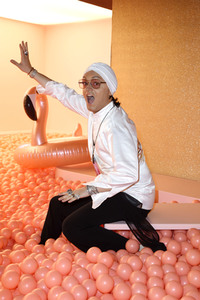 Julian F.M. Stoeckel & Friends im Selfie-Museum The Wow Gallery in Berlin