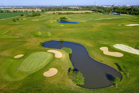 Symbolfoto Golfplatz