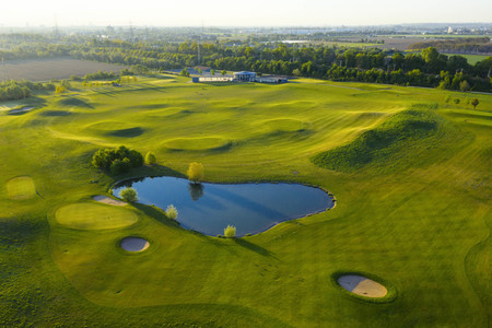 Symbolfoto Golfplatz