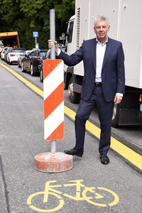 Dieter Reiter eröffnet erste Pop-up Bike-Lane in München