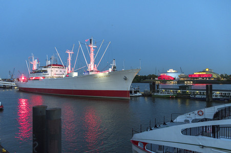 Aktion 'Night of Light' in Hamburg