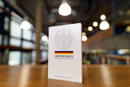 Symbolfoto Grundgesetz