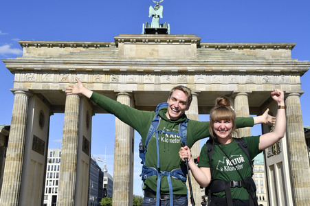 Zieleinlauf der Aktion '750 Kulturkilometer' in Berlin
