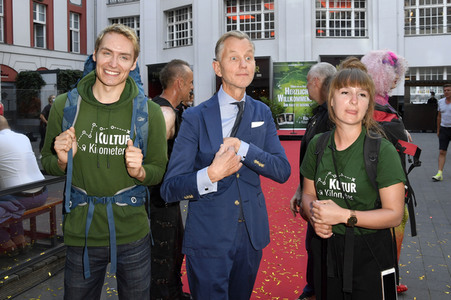 Zieleinlauf der Aktion '750 Kulturkilometer' in Berlin