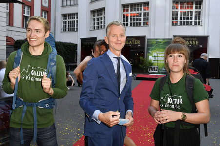 Zieleinlauf der Aktion '750 Kulturkilometer' in Berlin