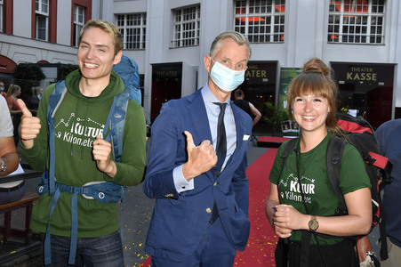 Zieleinlauf der Aktion '750 Kulturkilometer' in Berlin
