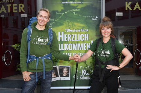 Zieleinlauf der Aktion '750 Kulturkilometer' in Berlin