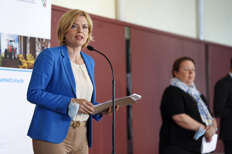 Pressekonferenz zum Fleisch-Gipfel in Düsseldorf