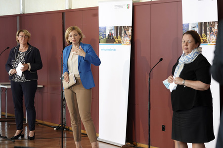 Pressekonferenz zum Fleisch-Gipfel in Düsseldorf