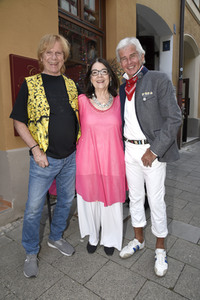 Wiedereröffnung des Café Marimba in München