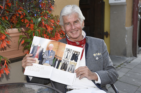 Wiedereröffnung des Café Marimba in München