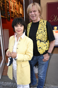 Wiedereröffnung des Café Marimba in München