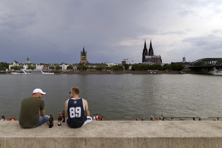 Symbolfoto Kontaktverbot