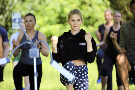 Caro Daur und Marcus zu Solms beim Charity Fitness Workout in Hamburg