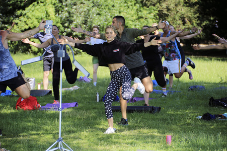 Caro Daur und Marcus zu Solms beim Charity Fitness Workout in Hamburg