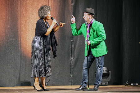 Show 'Hämmerle kommt! Mit Fola Dada!' in Friedrichshafen