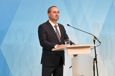 Pressekonferenz zur Bewältigung der Corona-Pandemie in München