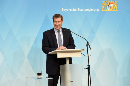 Pressekonferenz zur Bewältigung der Corona-Pandemie in München