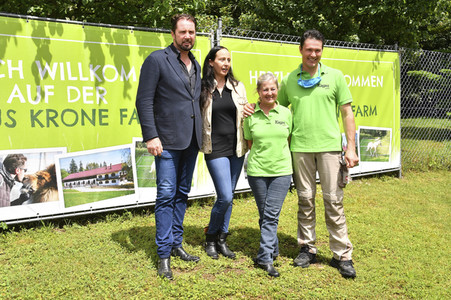 Presserundgang auf der Circus Krone-Farm. Weßling