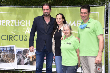 Presserundgang auf der Circus Krone-Farm in Weßling