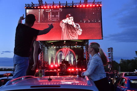 Autokino Live Konzert von Sido in Schönefeld