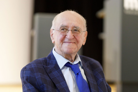 Schenkung von Alfred Biolek in Köln