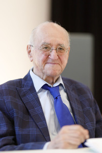 Schenkung von Alfred Biolek in Köln