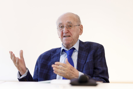 Schenkung von Alfred Biolek in Köln