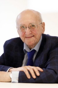 Schenkung von Alfred Biolek in Köln