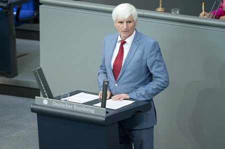 169. Sitzung des Deutschen Bundestages in Berlin