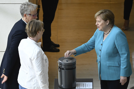Abstimmung zum Corona Konjunkturpaket in Berlin