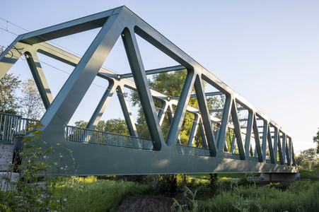 Ausbaustrecke der neu elektrifizierten Südbahn bei Lindau