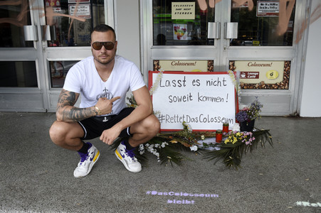 Demonstration zur Rettung des Kinos Colosseum in Berlin