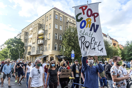 Demonstration zur Rettung des Kinos Colosseum in Berlin