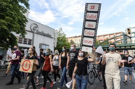 Demonstration zur Rettung des Kinos Colosseum in Berlin